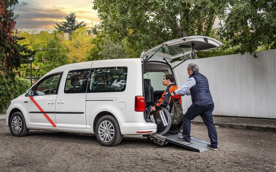 Rehatrans, el taxi adaptado para personas con discapacidad