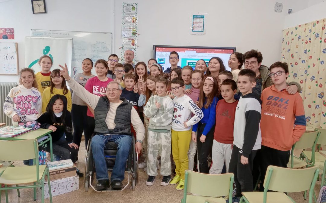 ASPAYM Cuenca acerca la campaña ‘Discapacidad y seguridad vial’ al colegio Los Girasoles de Honrubia