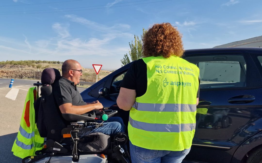 La campaña ‘No corras, no bebas, no cambies de ruedas’ de ASPAYM y la DGT se centra este año en la fatiga al volante