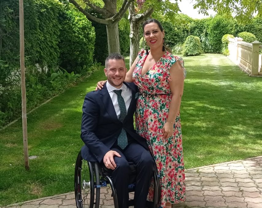 «Mi marido solo desea seguir aportando a la sociedad y ejercer su derecho al trabajo»