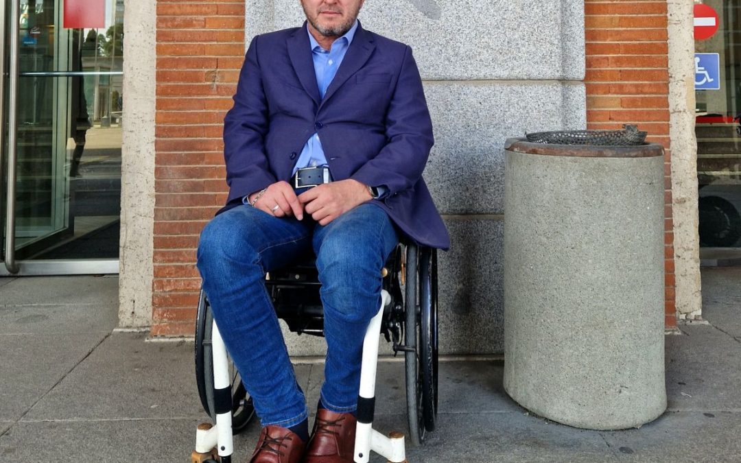 IMPULSA IGUALDAD denuncia al Ministerio de Transportes porque menos del 5% de los taxis son accesibles
