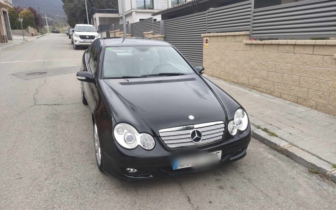 Se vende coche, cama, colchones y otros productos en nuestro tablón de anuncios de ASPAYM