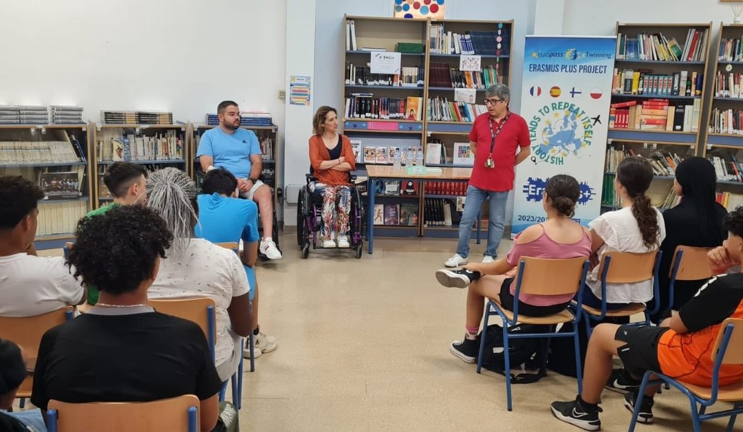 ASPAYM Andalucía conciencia sobre ‘Discapacidad y Seguridad Vial’ en Almería