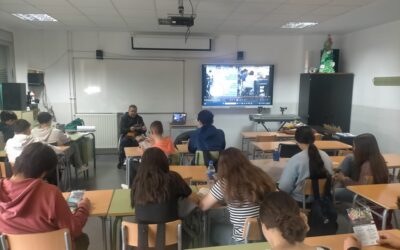 Cerca de 180 estudiantes del IES San José de Cuenca se conciencian con la campaña ‘Discapacidad y Seguridad Vial