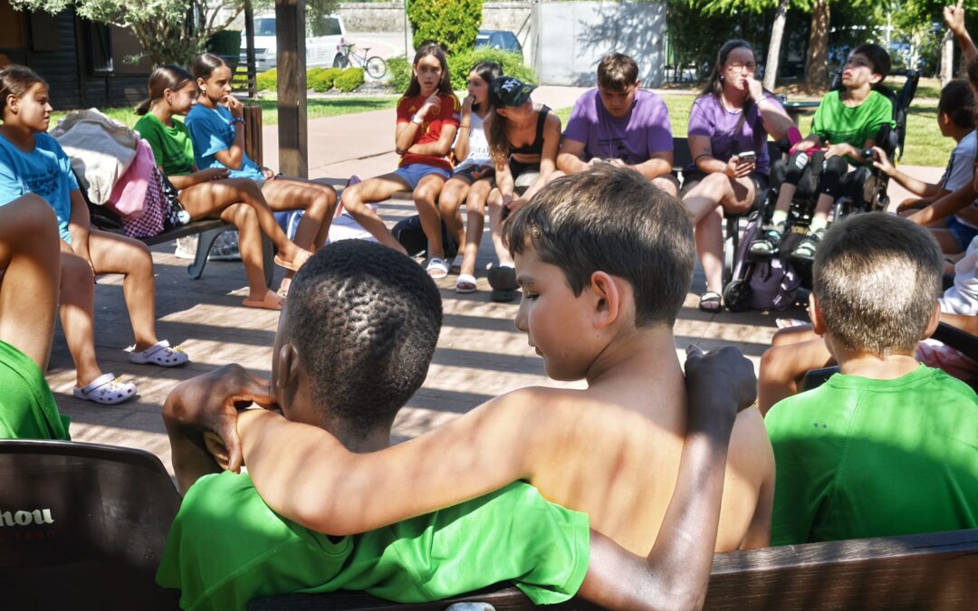 El Campamento ASPAYM culmina su XXIX edición tras doce días de juegos inclusivos